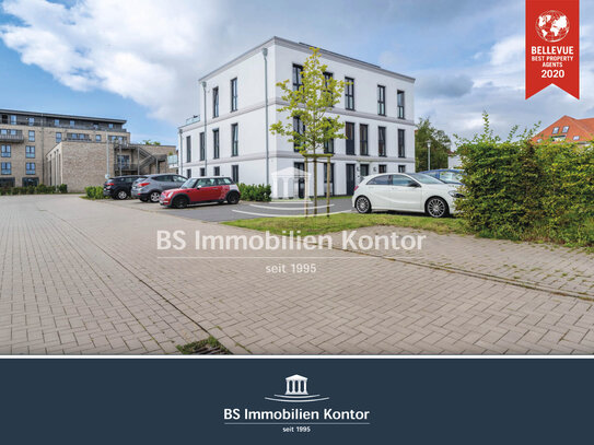 Neuwertige OG-Wohnung mit gehobener Ausstattung, Balkon und PKW-Stellplatz!