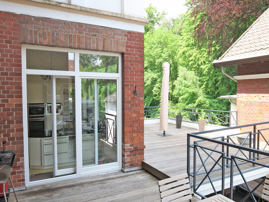 Exklusive 4 Zimmer-Altbauwohnung mit Sauna, großer Terrasse und Carport im Zentrum von Bad Oeynhausen /Blick Oeynhaus...