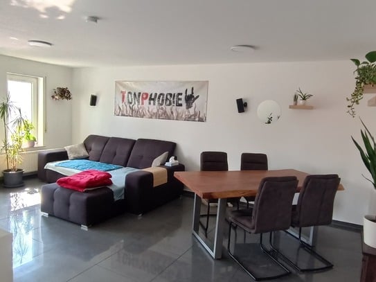 Exklusive 3,5-Zimmer-Wohnung mit gehobener Innenausstattung und EBK in Oberdischingen