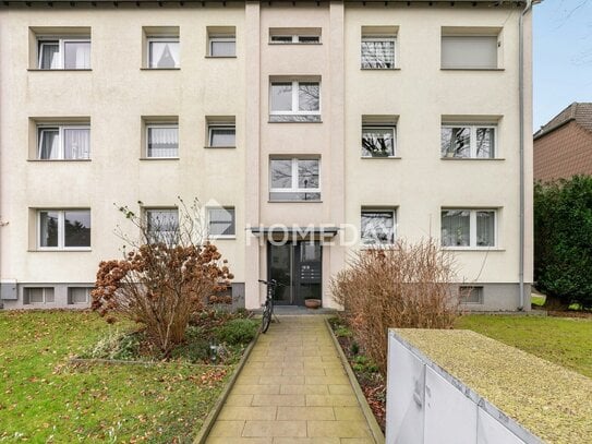 Willkommen in Ihrem neuen Zuhause: Charmante Erdgeschosswohnung mit Balkon und Garage