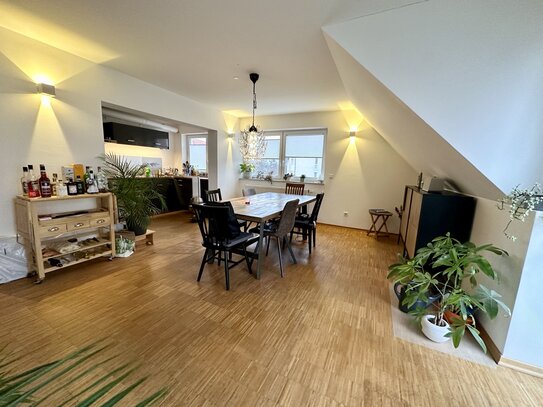 NEU im Angebot: Moderne, großzügige 3-ZW mit Balkon und Stellplatz in Lengfeld ab 01.04.2024!