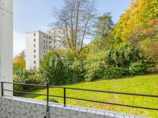 Charmante 2-Zimmer-Wohnung mit West-Loggia, begehbarem Kleiderschrank & Blick ins Grüne