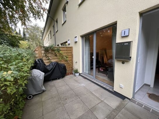 **STADTHAUS IN HH-SÜLLDORF** - 3 Zimmer, ca.80 qm,Terrasse, Stellpl.