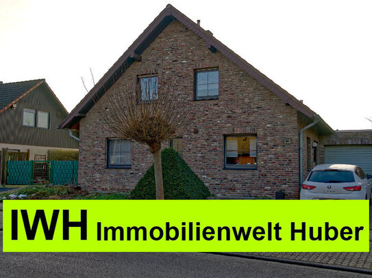 Freistehendes Einfamilienhaus mit Garage, schönem Garten, Keller & guter Lage