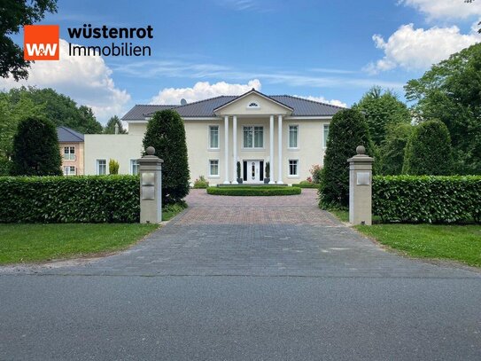 Gewerbeobjekt im Baustil einer großen Stadtvilla