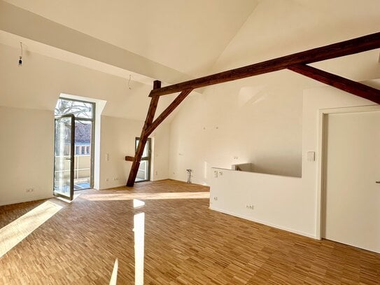 Wohnen am Schloss: Modern saniertes Studio mit großzügigem Balkon in Uettingen...!