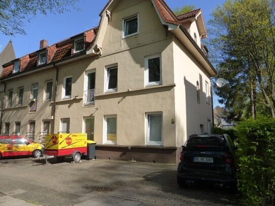 Wohlfühloase ! 3 Zimmer Dachgeschoss - Wohnung im Jugendstilgebäude in HH-Fuhlsbüttel zu vermieten!!!!