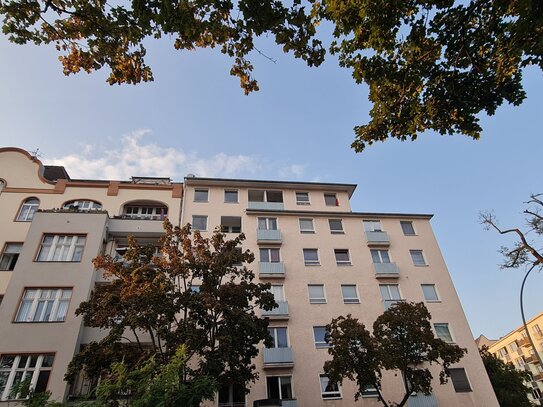 +GARAGE-LIFT-BALKON-EINBAUKÜCHE-DUSCHBAD-ZENTRALE LAGE-FAMILIENWOHNUNG+WOHNUNGSVIDEO ONLINE+