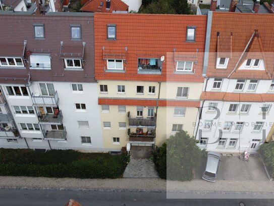 Moderne 4-Zimmer-Wohnung mit Balkon und Tiefgarage in Uni-Nähe - Perfekt für Anleger