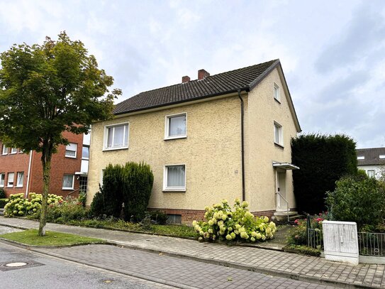 Freistehendes Zweifamilienhaus mit Sonnengarten!