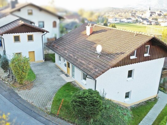 Großes Einfamilienhaus mit neuwertiger Heizung und neuwertigen Fenstern in ruhiger Lage von Thurmansbang zu verkaufen