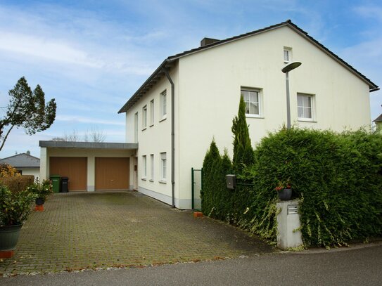 Schönes Zweifamilienhaus in Velden