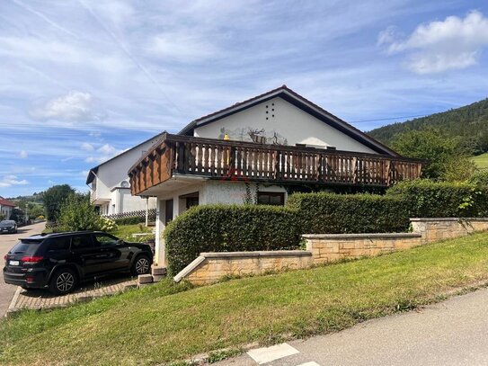 Freihstehendes Einfamilienhaus mit großer Terrasse und Gästeappartment in idyllischer Lage von Seitingen-Oberflacht