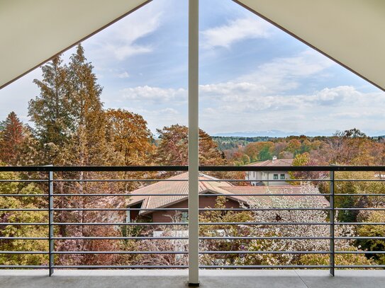 Hochklassiges neuwertiges Familiendomizil mit Einliegerwohnung und herrlichem Alpenblick