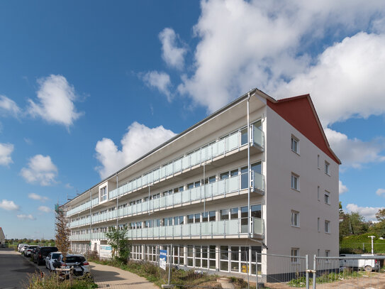 RUHEPOL IM ALLTAG // Charmante 3-Raum-Wohnung mit Balkon am Stadtrand von Leipzig