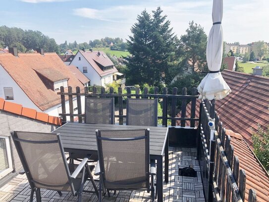 Moderne Maisonettewohnung mit Dachterrasse und Balkon