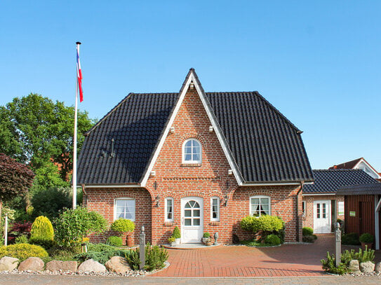 "Norddeutsch authentisch" - Charmantes Friesenhaus mit Anbau in Groß Wittensee