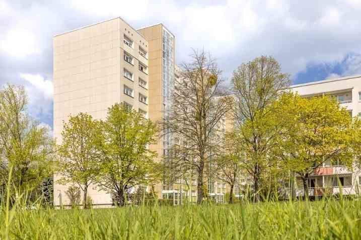 Interessante 2-Zimmer-Wohnung mit Blick über Dresden