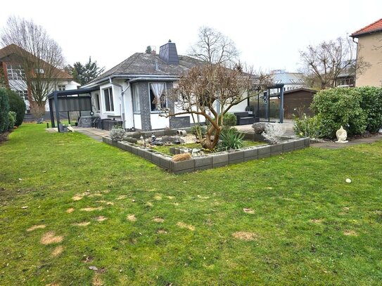 Großzügiges Grundstück mit Bungalow im Herzen von Steglitz/ Zehlendorf