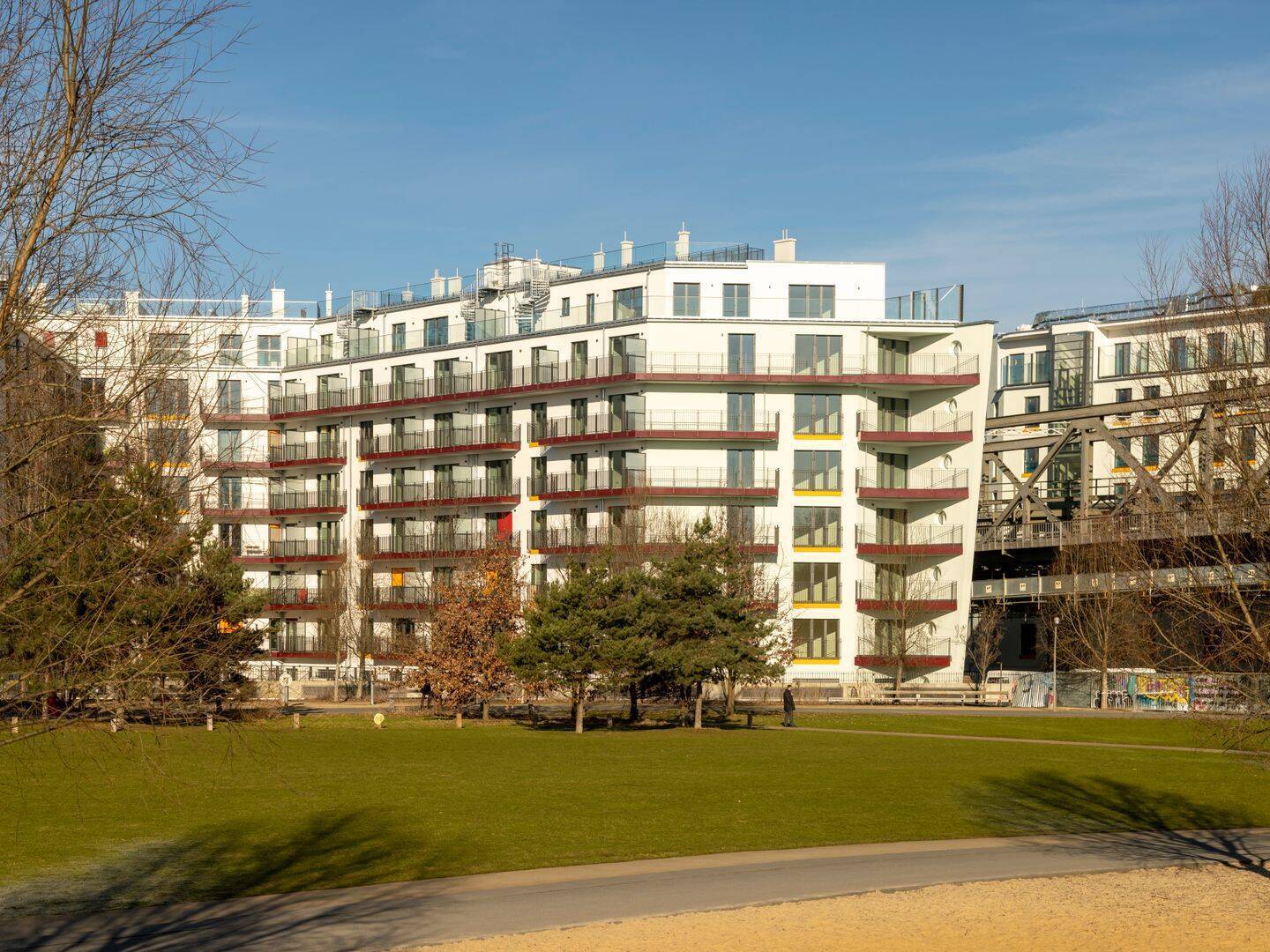 Neubau - Stilvolle 3-Zimmerwohnung mit Einbauküche - Photo 1