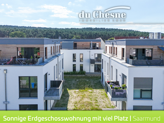 Helle Neubauwohnung im EG mit offenem Grundriss und Terrasse in Saarmund