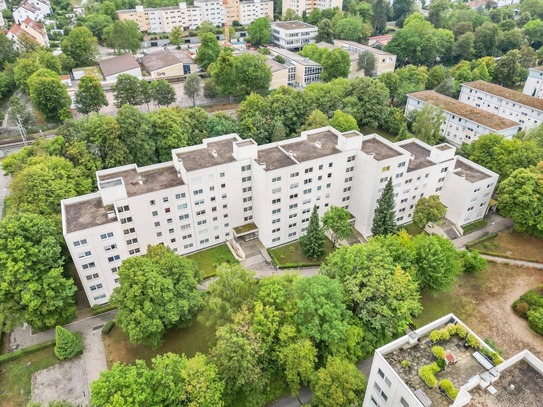 2-Zimmer Wohnung mit großem Südbalkon als Anlage oder zum selbst Bezug