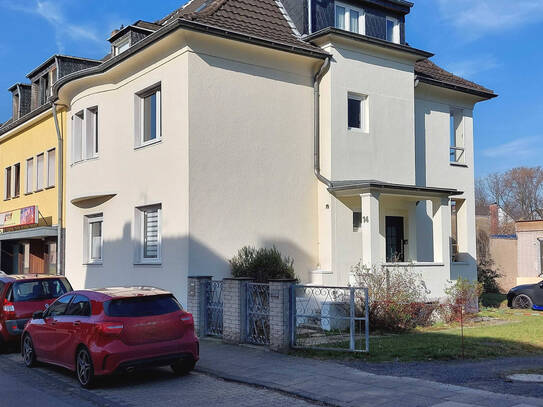 Miete zahlt Annuität, Köln-Ensen, ruhige Lage, Rheinnähe, schickes saniertes 3-Familienhaus m. 3 Stellplätzen zur Selbs…