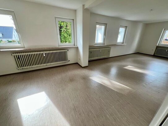 Helle 2 Zimmerwohnung in Wohnanlage im Grünen