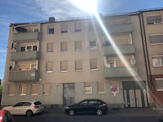 "Für Kapitalanleger: Charmante 2-Zimmer-Wohnung in zentraler Lage von Fürth – Praktisch geschnitten, attraktiv vermietet