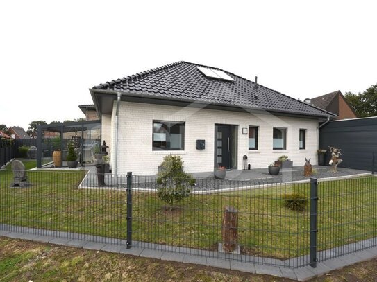 hochwertiger, top gepflegter Bungalow mit Glassommergarten und Carport mit elektrischen Rolltoren!