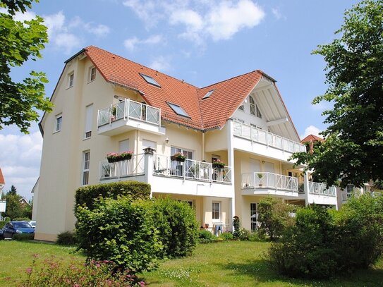 Markkleeberg - sonnige 2-Raumwohnung in absolut ruhiger Traumlage mit Terrasse, Stellplatz & EBK