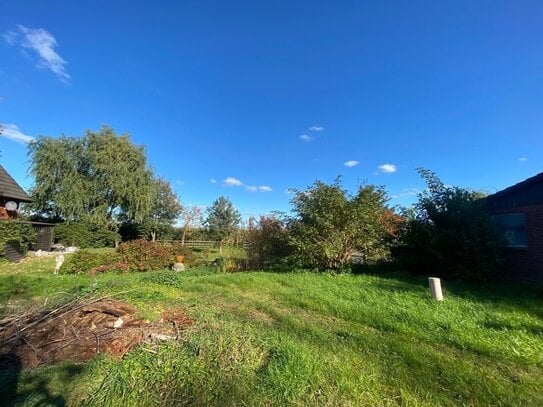 Baugrundstück mit Blick auf die Felder