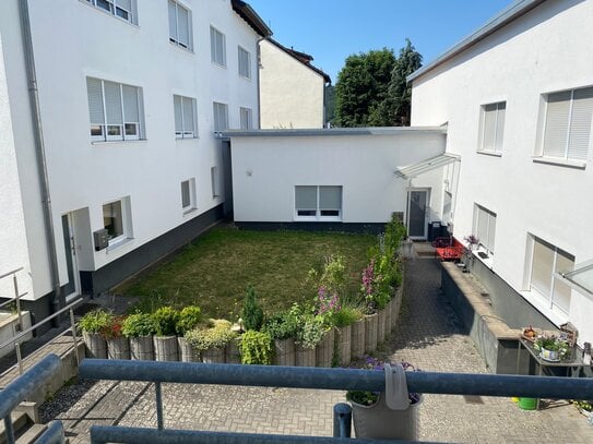 Zur Vermietung steht eine helle gepflegte Erdgeschosswohnung in Kaiserslautern Hohenecken