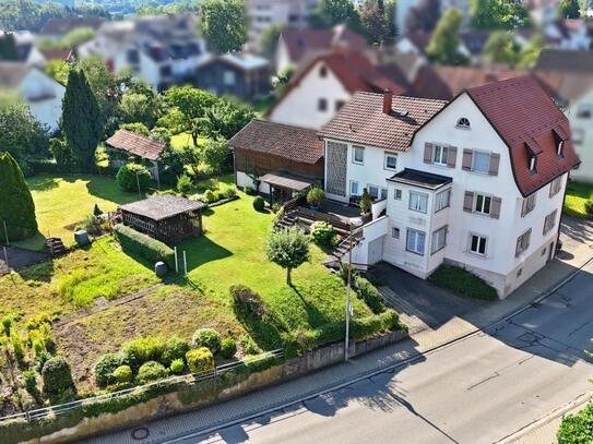 Hübsches Altbaugebäude mit schöner Gartenfläche in guter Lage in Konstanz-Dettingen