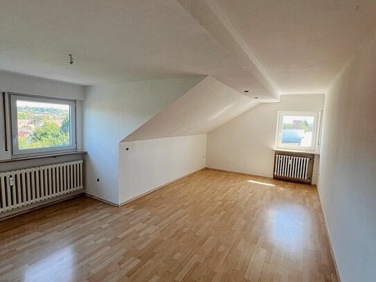 Helle, geräumige 3 Zimmerwohnung in Feuchtwangen