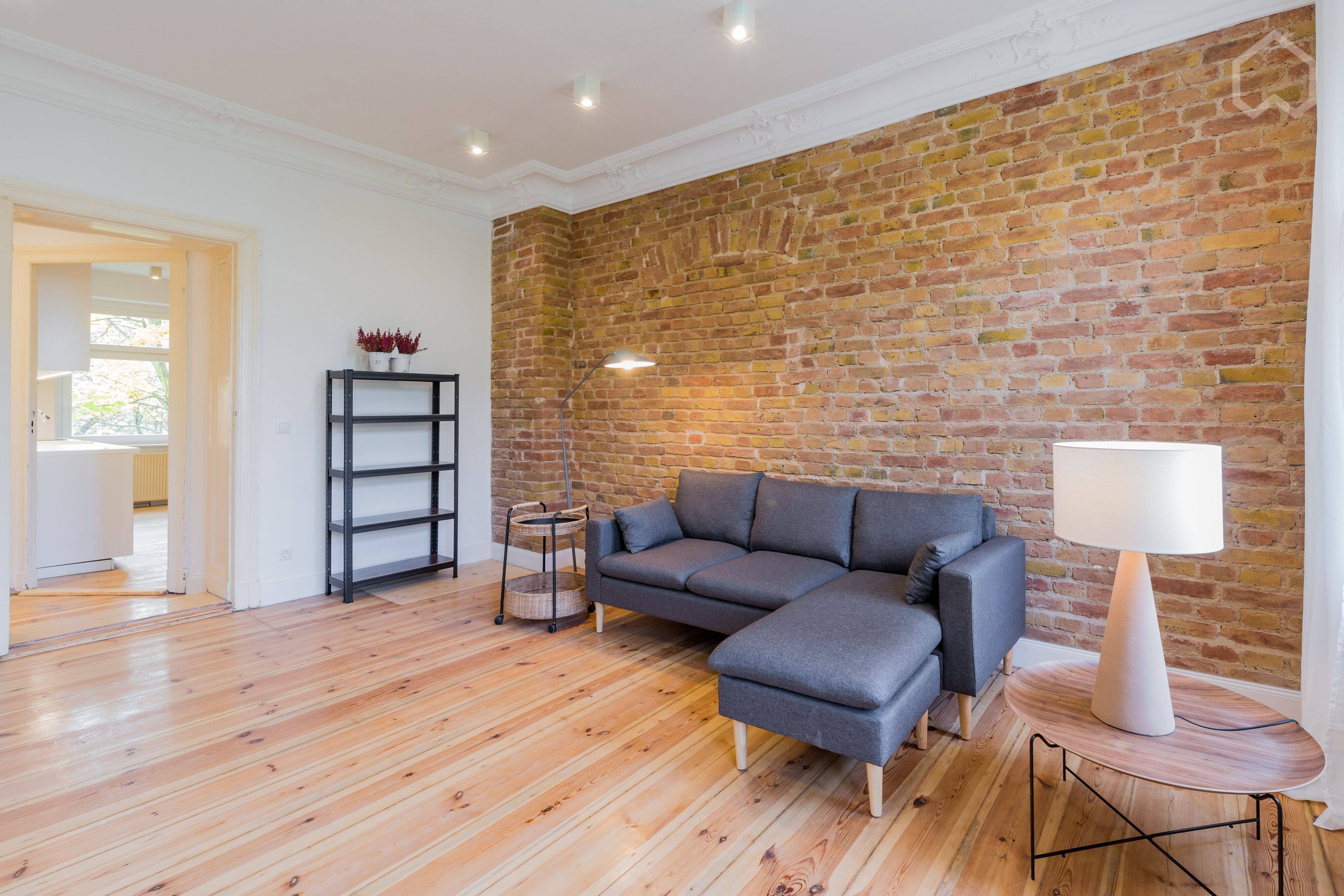 Liebevoll eingerichtete Wohnung im Herzen von Rummelsburg (Berlin) // Bright and lovely apartment near Ostkreuz (Rummelsburger Bucht) - Photo 1