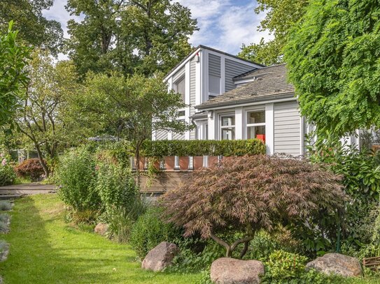 Zwei Architektenhäuser direkt am Jenischpark