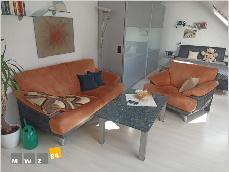 Komplett Möbliert/Furnished Accommodation in: Ratingen/Ost. Kompaktes Dachgeschossapartment im in