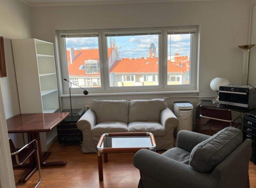 Kurfürstendamm, 27 m² möbliert, befristet nach Vereinbarung 750,- zzgl. 350,- für Hausgeld und Strom - Photo 1