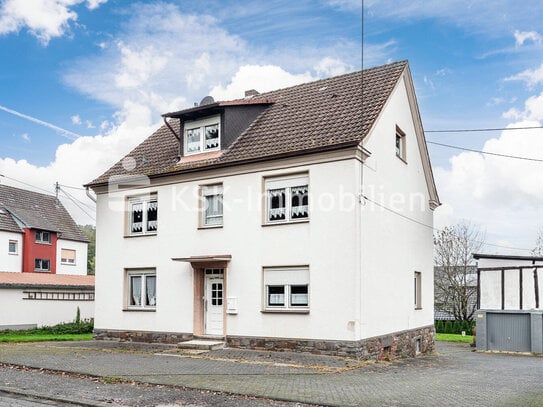 Sanierungsbedürftiger Altbau zum Selbstverwirklichen!