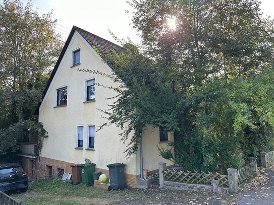 Renovierungsbedürftiges Einfamilienhaus in sehr guter Lage von Ransbach-Baumbach