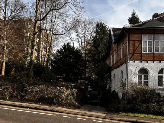 Fachwerkhaus mit großem Grundstück im Herzen Laurensbergs (Nähe Uni und Uniklinik)