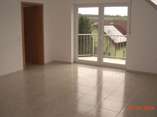 Helle 3 Zim. 88,62 m² Dachgeschoss -Wg im Bad Rappenau- Bonfeld Bj.2006