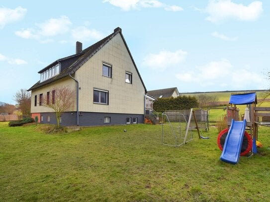 Freistehendes Einfamilienhaus in direkter Feldrandlage!