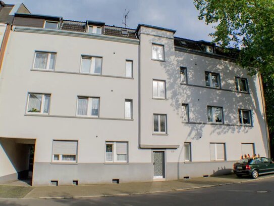 3 Zimmer DG-Wohnung mit EBK