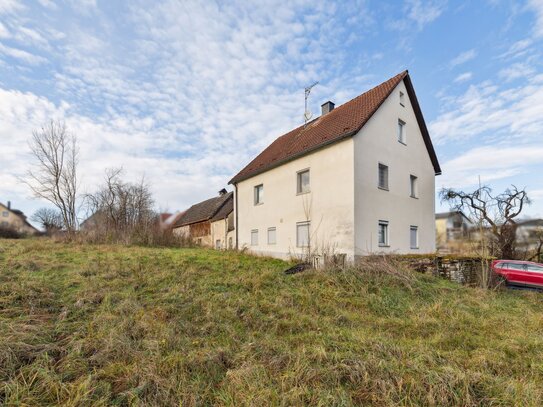 Wohnhaus mit Scheune in idyllischer Lage in Bernheck