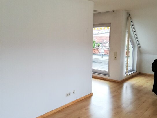 79m² 2-Zi, Balkon mit Blick