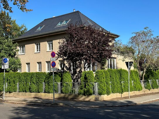 Individuelle 4- Raum Wohnung mit Wintergarten im Theaterviertel von Greifswald