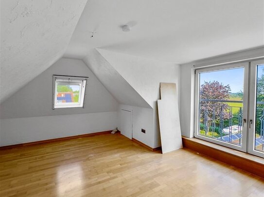 Maisonette-Wohntraum mit herrlichem Blick | direkt in Dollern