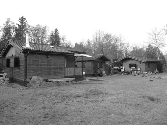 Zwei Häuschen und Gästehaus im naturnahen, idyllischen Wochenendgebiet von Merkenfritz!